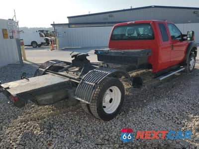 Czwarte zdjęcie samochodu z boku: 2013 FORD F450 SUPER DUTY VIN:1FD0X4GT7DEB80312 - miniatura