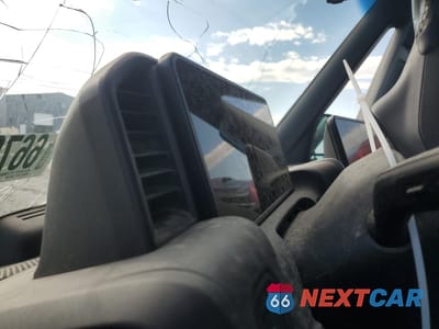 Zdjęcie 9 z 13 samochodu: 2022 RIVIAN EDV 700 VIN:7FCEHDB78NN002213 - miniatura