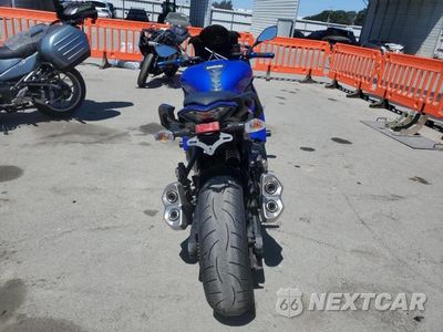 Czwarte zdjęcie samochodu z boku: 2014 KAWASAKI ZX1000 M VIN:JKAZXCM14EA000196 - miniatura