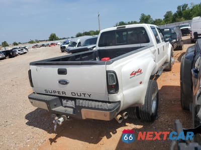 Trzecie zdjęcie samochodu z tyłu: 2008 FORD F450 SUPER DUTY VIN:1FTXW43RX8EA95700 - miniatura