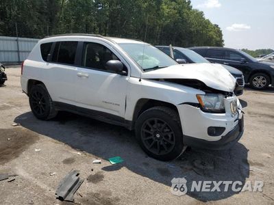 Czwarte zdjęcie samochodu z boku: 2013 JEEP COMPASS LATITUDE VIN:1C4NJDEB7DD209142 - miniatura