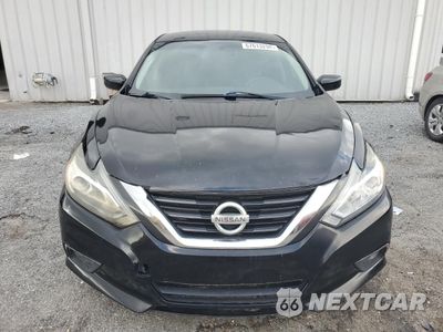 Piąte zdjęcie samochodu w środku: 2017 NISSAN ALTIMA 2.5 VIN:1N4AL3AP4HN305675 - miniatura