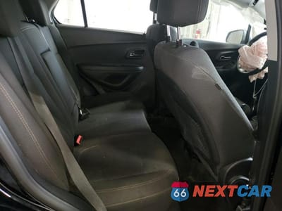 Zdjęcie 10 z 12 samochodu: 2018 CHEVROLET TRAX LS VIN:3GNCJKSB4JL261437 - miniatura