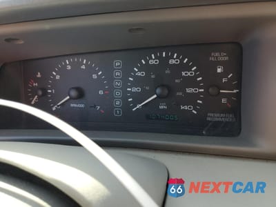 Zdjęcie 9 z 12 samochodu: 1995 LINCOLN MARK VIII VIN:1LNFM91V2WY629049 - miniatura