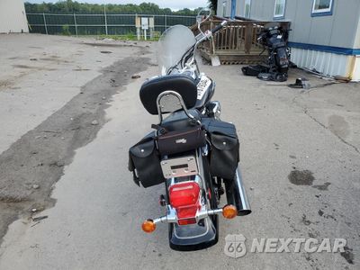 Czwarte zdjęcie samochodu z boku: 2003 SUZUKI VL800 VIN:JS1VS54A632106519 - miniatura