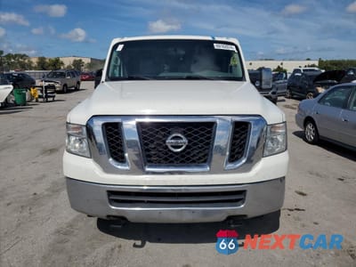 Piąte zdjęcie samochodu w środku: 2018 NISSAN NV 2500 S VIN:1N6AF0KYXJN817483 - miniatura