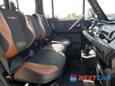 Piąte zdjęcie samochodu w środku: 2023 CAN-AM DEFENDER MAX LIMITED CAB HD10 VIN:3JBUUAX43PK003243 - miniatura