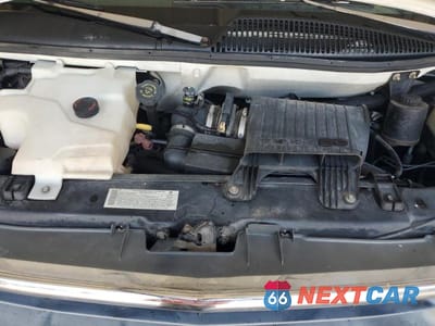 Zdjęcie 11 z 12 samochodu: 2001 CHEVROLET EXPRESS G3500 VIN:1GAHG39R711145669 - miniatura