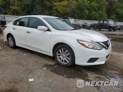 Czwarte zdjęcie samochodu z boku: 2016 NISSAN ALTIMA 2.5 VIN:1N4AL3AP3GC200426 - miniatura