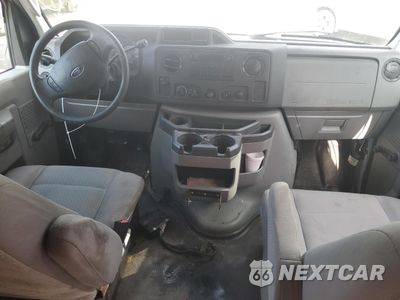 Zdjęcie 8 z 13 samochodu: 2011 FORD ECONOLINE E250 VAN VIN:1FTNE2EL6BDB19432 - miniatura