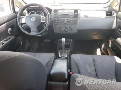 Zdjęcie 8 z 12 samochodu: 2008 NISSAN VERSA S VIN:3N1BC13E28L450022 - miniatura