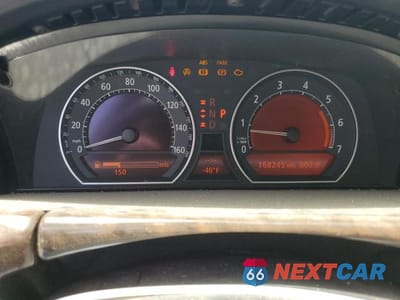 Zdjęcie 9 z 12 samochodu: 2006 BMW 750 LI VIN:WBAHN83586DT32292 - miniatura