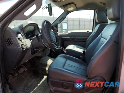 Zdjęcie 7 z 12 samochodu: 2012 FORD F550 SUPER DUTY VIN:1FDUF5HT7CEA29512 - miniatura
