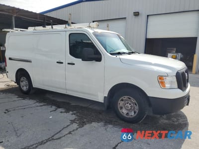 Czwarte zdjęcie samochodu z boku: 2019 NISSAN NV 1500 S VIN:1N6BF0KM3KN809373 - miniatura