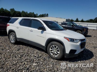 Czwarte zdjęcie samochodu z boku: 2019 CHEVROLET TRAVERSE LS VIN:1GNEVFKW2KJ185667 - miniatura