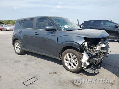 Czwarte zdjęcie samochodu z boku: 2023 KIA SOUL LX VIN:KNDJ23AU6P7188302 - miniatura