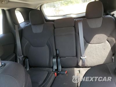 Zdjęcie 10 z 13 samochodu: 2017 JEEP CHEROKEE LATITUDE VIN:1C4PJLCB1HW623131 - miniatura