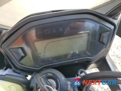 Zdjęcie 7 z 10 samochodu: 2015 HONDA CBR500 R VIN:MLHPC4464F5201162 - miniatura