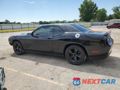 Drugie zdjęcie samochodu z przodu: 2020 DODGE CHALLENGER SXT VIN:2C3CDZAG9LH105304 - miniatura