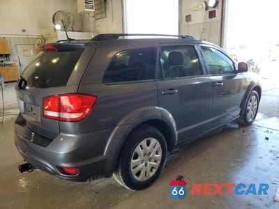 Trzecie zdjęcie samochodu z tyłu: 2019 DODGE JOURNEY SE VIN:3C4PDCBB4KT681143 - miniatura