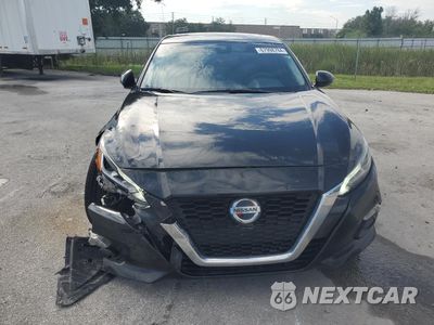 Piąte zdjęcie samochodu w środku: 2019 NISSAN ALTIMA SV VIN:1N4BL4DV4KC168471 - miniatura