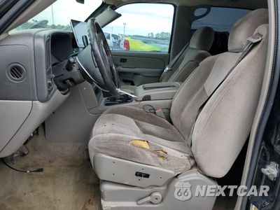 Zdjęcie 7 z 13 samochodu: 2005 GMC YUKON XL C1500 VIN:3GKEC16Z25G296218 - miniatura