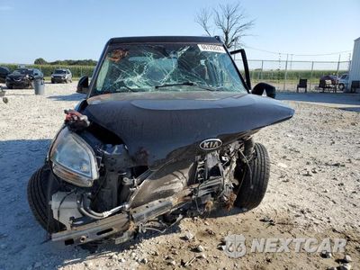 Piąte zdjęcie samochodu w środku: 2010 KIA SOUL + VIN:KNDJT2A20A7183058 - miniatura
