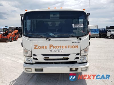 Piąte zdjęcie samochodu w środku: 2018 ISUZU NPR HD VIN:54DC4J1B4JS808439 - miniatura