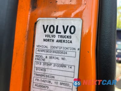 Zdjęcie 9 z 11 samochodu: 2008 VOLVO VN VNM VIN:4V4MC9EG18N263524 - miniatura