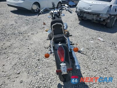 Czwarte zdjęcie samochodu z boku: 2004 HONDA VT750 CA VIN:JH2RC50384M001568 - miniatura