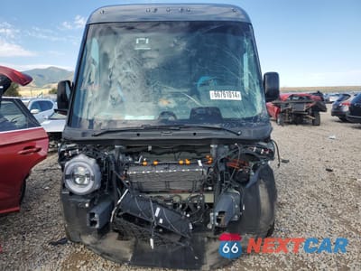 Piąte zdjęcie samochodu w środku: 2022 RIVIAN EDV 700 VIN:7FCEHDB78NN002213 - miniatura