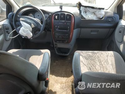 Zdjęcie 8 z 16 samochodu: 2005 CHRYSLER TOWN & COUNTRY VIN:1C4GP45R25B431802 - miniatura