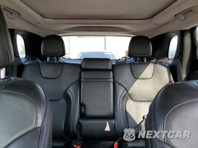 Zdjęcie 10 z 13 samochodu: 2019 JEEP CHEROKEE LIMITED VIN:1C4PJMDN1KD229517 - miniatura