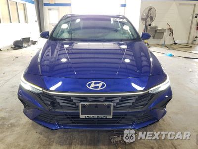 Piąte zdjęcie samochodu w środku: 2024 HYUNDAI ELANTRA SE VIN:KMHLL4DG7RU683772 - miniatura