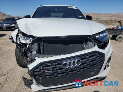 Piąte zdjęcie samochodu w środku: 2021 AUDI SQ5 PRESTIGE VIN:WA1C4AFY0M2017650 - miniatura