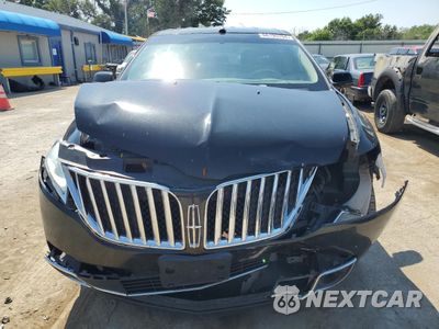Piąte zdjęcie samochodu w środku: 2013 LINCOLN MKX VIN:2LMDJ6JK0DBL25110 - miniatura