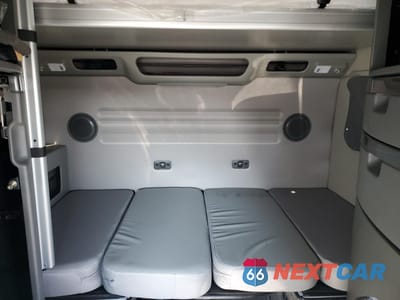 Zdjęcie 6 z 10 samochodu: 2024 VOLVO VN VNL VIN:4V4NC9EJ2RN635079 - miniatura