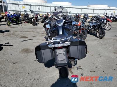 Czwarte zdjęcie samochodu z boku: 2022 BMW R 1250 RT VIN:WB10L0300N6F40245 - miniatura