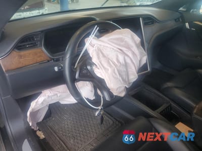 Zdjęcie 8 z 12 samochodu: 2019 TESLA MODEL S VIN:5YJSA1E24KF305706 - miniatura