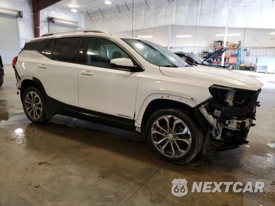 Czwarte zdjęcie samochodu z boku: 2021 GMC TERRAIN SLT VIN:3GKALVEV2ML317627 - miniatura