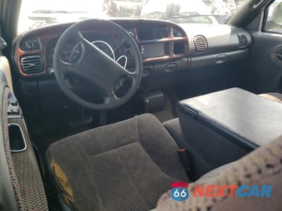 Zdjęcie 8 z 13 samochodu: 1999 DODGE RAM 3500 VIN:1B7MF3363XJ586392 - miniatura