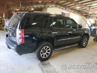 Trzecie zdjęcie samochodu z tyłu: 2011 GMC YUKON DENALI VIN:1GKS2EEF0BR331662 - miniatura