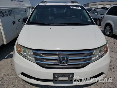 Piąte zdjęcie samochodu w środku: 2011 HONDA ODYSSEY EXL VIN:5FNRL5H68BB023423 - miniatura