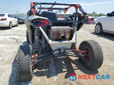 Zdjęcie 9 z 11 samochodu: 2021 CAN-AM MAVERICK X3 X RC TURBO RR VIN:3JBVVAV43MK002755 - miniatura