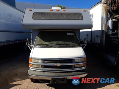 Zdjęcie 9 z 10 samochodu: 2000 CHEVROLET EXPRESS G3500 VIN:1GBJG31J1Y1170614 - miniatura