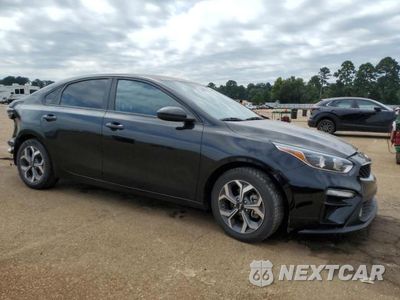 Czwarte zdjęcie samochodu z boku: 2019 KIA FORTE FE VIN:3KPF24ADXKE066210 - miniatura