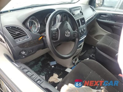 Zdjęcie 8 z 12 samochodu: 2012 DODGE GRAND CARAVAN SE VIN:2C4RDGBGXCR185506 - miniatura