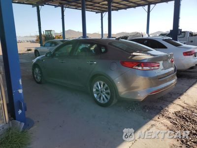 Drugie zdjęcie samochodu z przodu: 2018 KIA OPTIMA LX VIN:5XXGT4L30JG274740 - miniatura