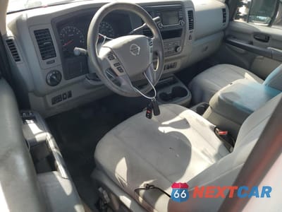 Zdjęcie 8 z 13 samochodu: 2018 NISSAN NV 2500 S VIN:1N6AF0KYXJN817483 - miniatura