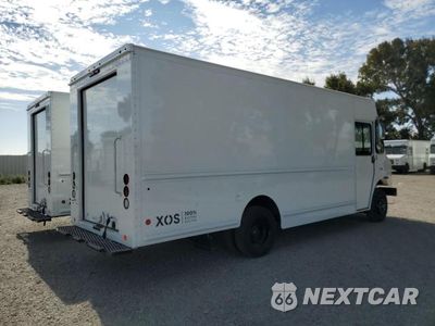 Trzecie zdjęcie samochodu z tyłu: 2022 XOS SV05 VIN:4T9TSAA62NB208367 - miniatura